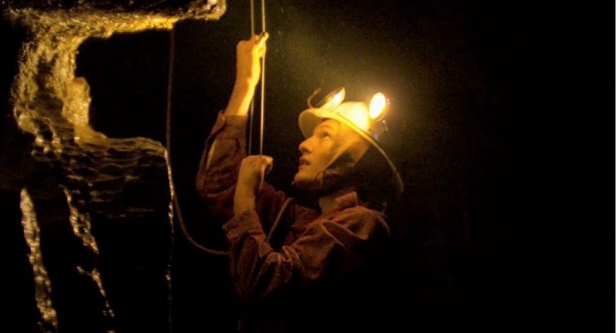 “IL BUCO” E “DRIVE MY CAR” TRA ABISSO E PAROLA