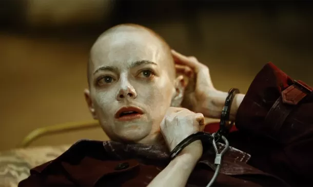 “BUGONIA” E IL CINEMA DI LANTHIMOS